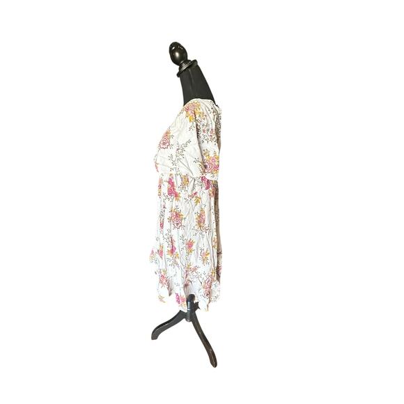 Torrid Challis Caplet Skater Dress – Women’s 3X, Cream Floral Surplice Neck - Picture 4 of 8